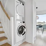 Kysthusene, Lejl 25 Apartman
