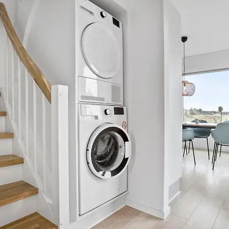 Kysthusene, Lejl 25 Apartman